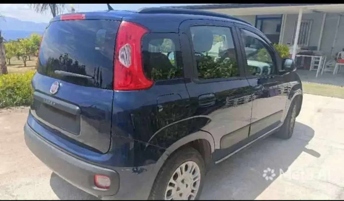 Usata Fiat Panda Lounge 86 CV (63 kW) 2017 Blu/azzurro Utilitaria