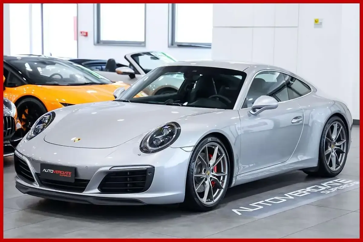 Usata Porsche 911 Carrera S Chrono 420 CV (308 kW) 2016 Argento gt met. Coupé