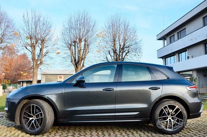 Usata Porsche Macan Sport 265 CV (194 kW) 2021 Grigio SUV