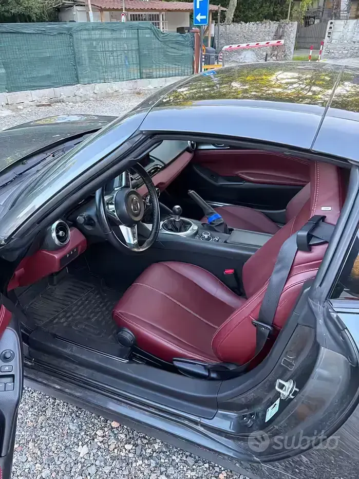 Usata Mazda MX5 Inclusive 184 CV (135 kW) 2021 Grigio Cabrio