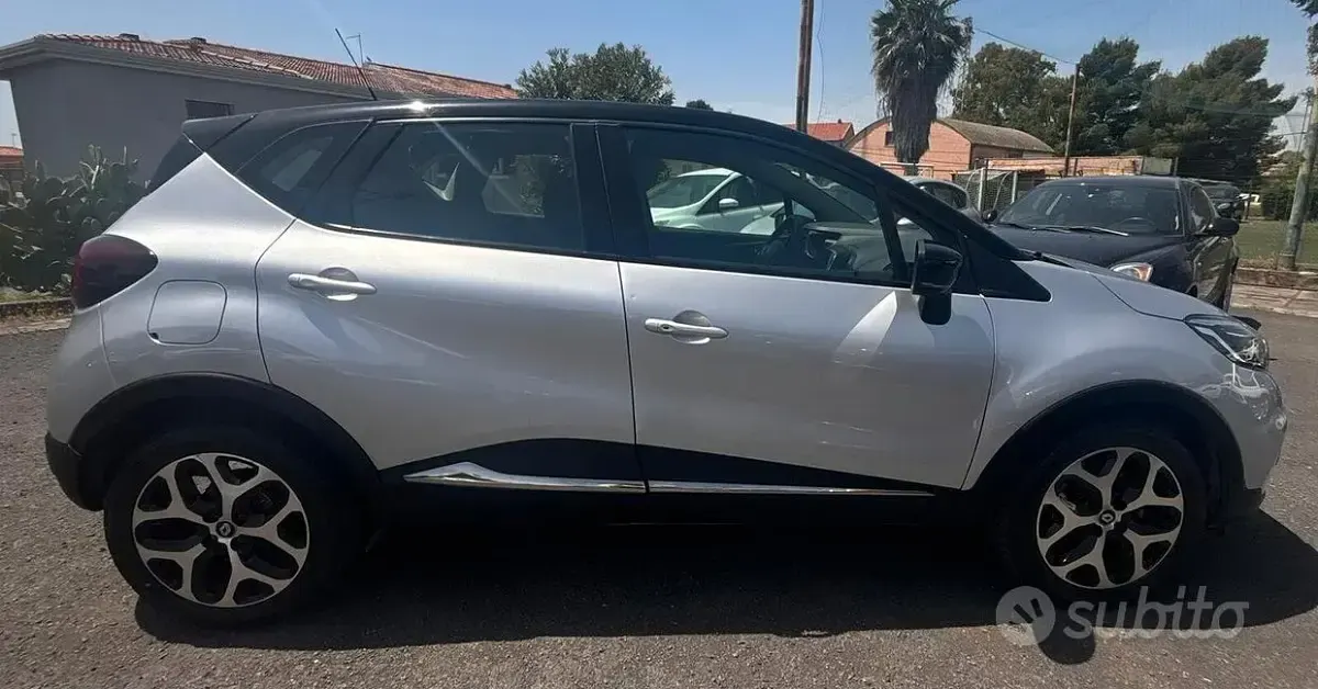 Occasion Renault Captur Bose Edition 90 PK (66 kW) 2018 Grijs SUV