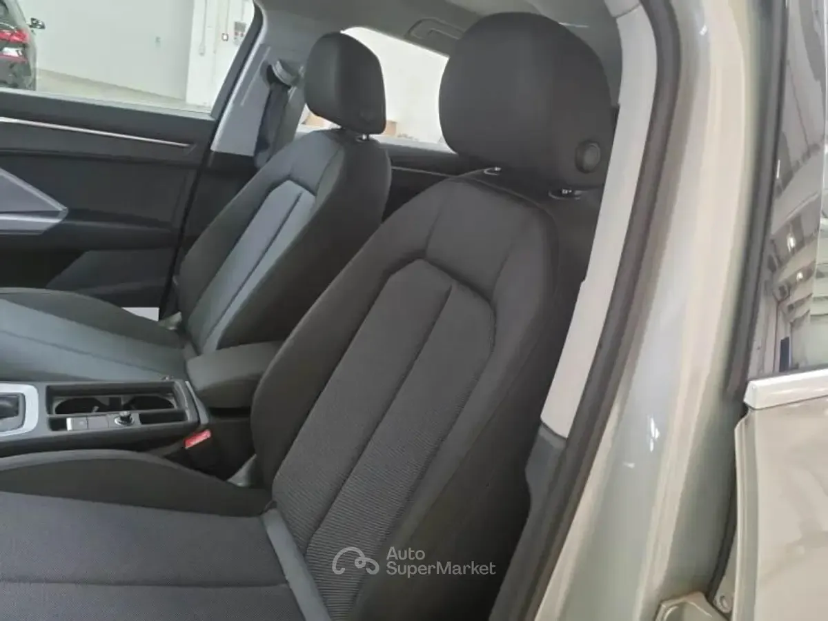 Usata Audi Q3 150 CV (110 kW) 2022 Bianco SUV