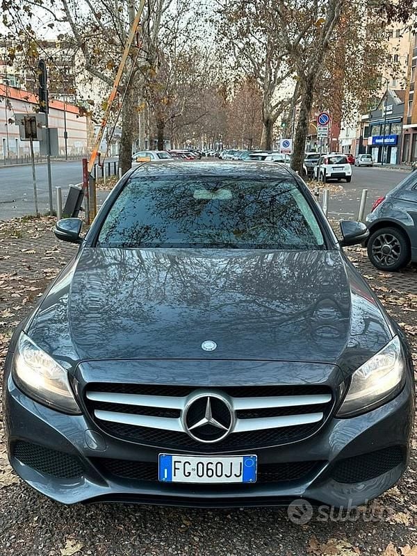 Usata Mercedes 180 156 CV (114 kW) 2016 Grigio Berlina