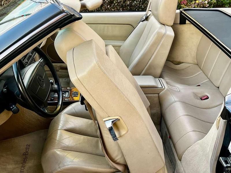 Usata Mercedes SL500 333 CV (244 kW) 1993 Nero Cabrio