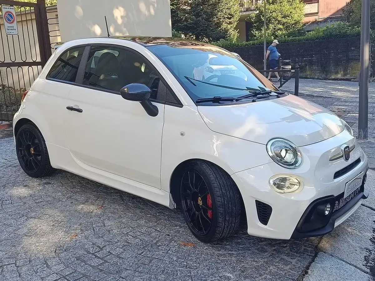 Usata Abarth 595 Pista 145 CV (106 kW) 2017 Bianco Berlina
