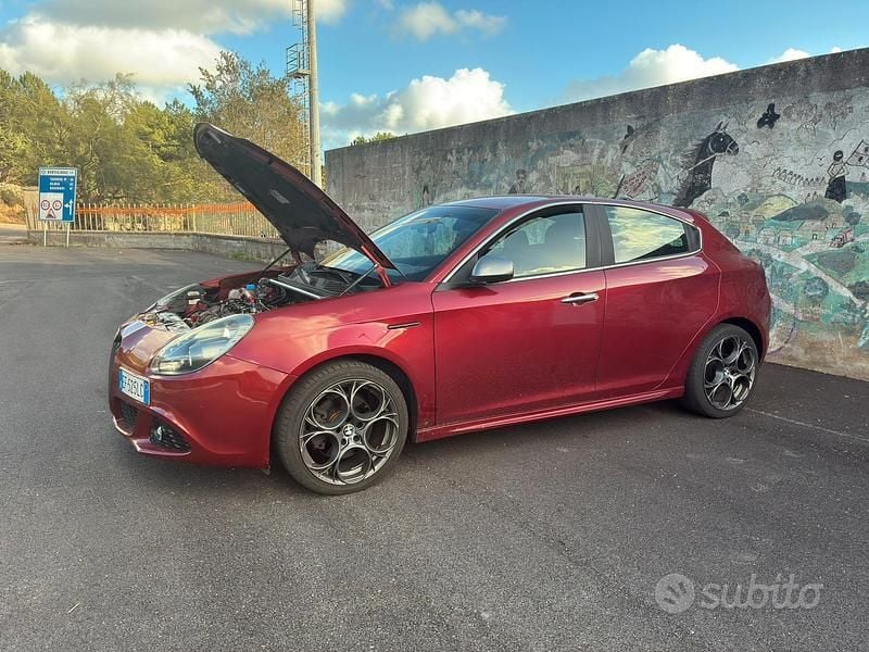 Usata Alfa Romeo Giulietta 170 CV (125 kW) 2010 Rosso Utilitaria