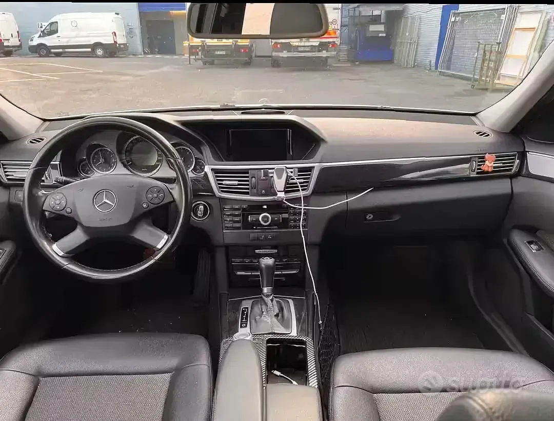 Occasion Mercedes E220 170 ch (125 kW) 2010 Berline