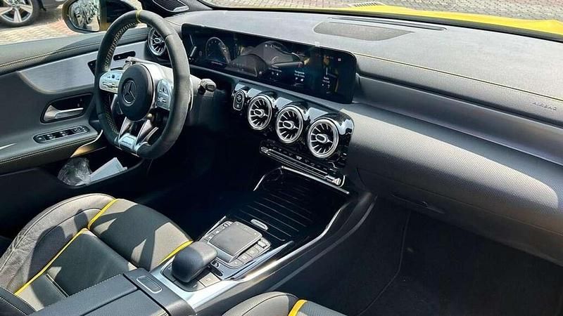 Usata Mercedes A45 AMG AMG 421 CV (309 kW) 2021 Giallo Utilitaria