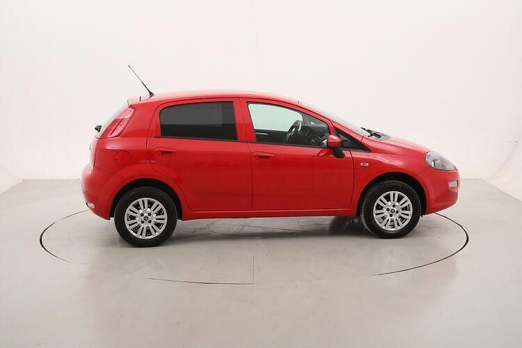 Usata 2016 Fiat Punto Lounge Due volumi | 7990 € (Molto cara) - Immagine 1/1