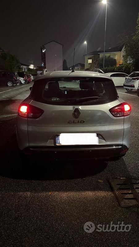 Usata Renault Clio GrandTour Zen 90 CV (66 kW) 2019 Grigio Station wagon