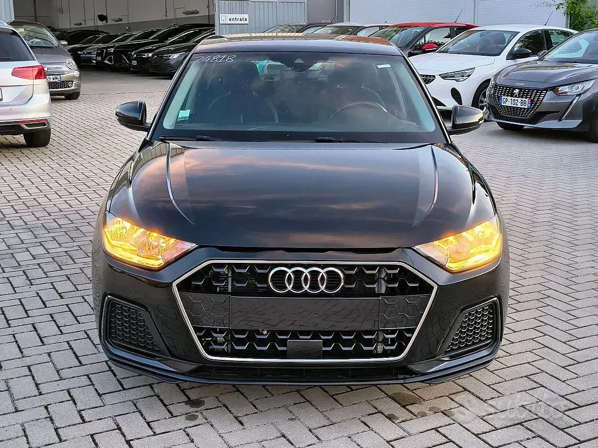 Usata Audi A1 Admired 116 CV (85 kW) 2019 Nero SUV