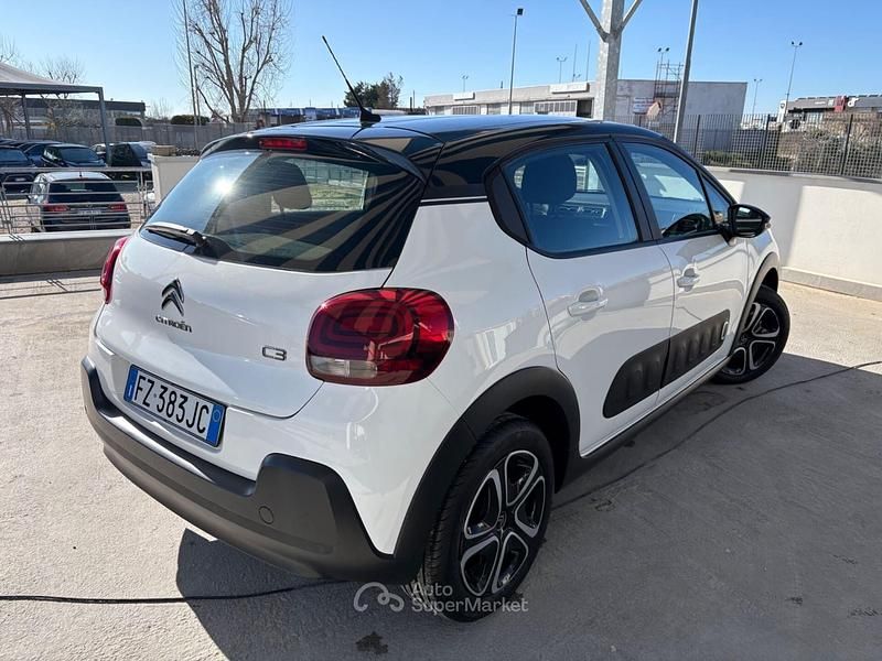Usata Citroën C3 Shine 102 CV (75 kW) 2019 Bianco Berlina