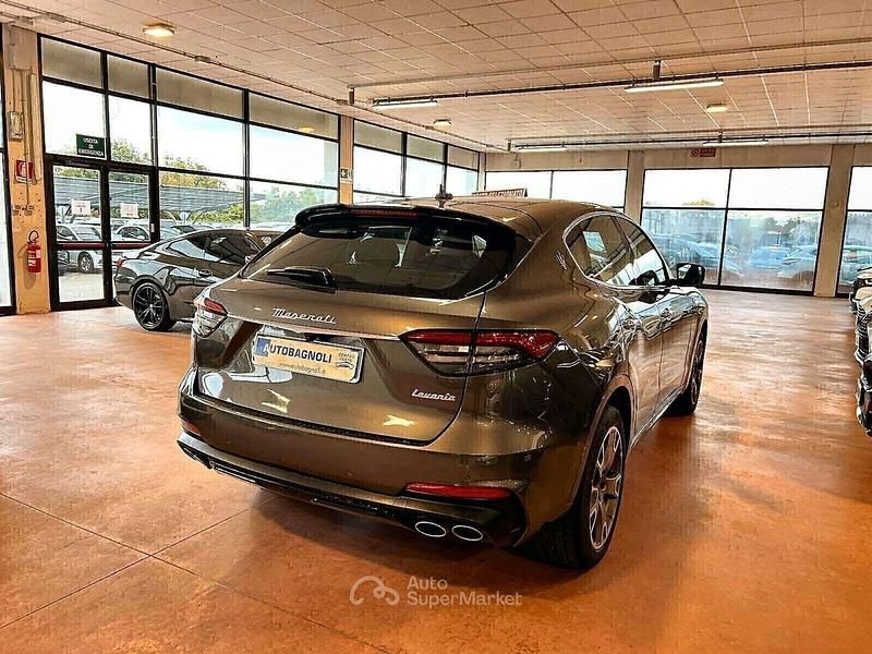 Usata Maserati Levante GT 330 CV (242 kW) 2022 Grigio SUV