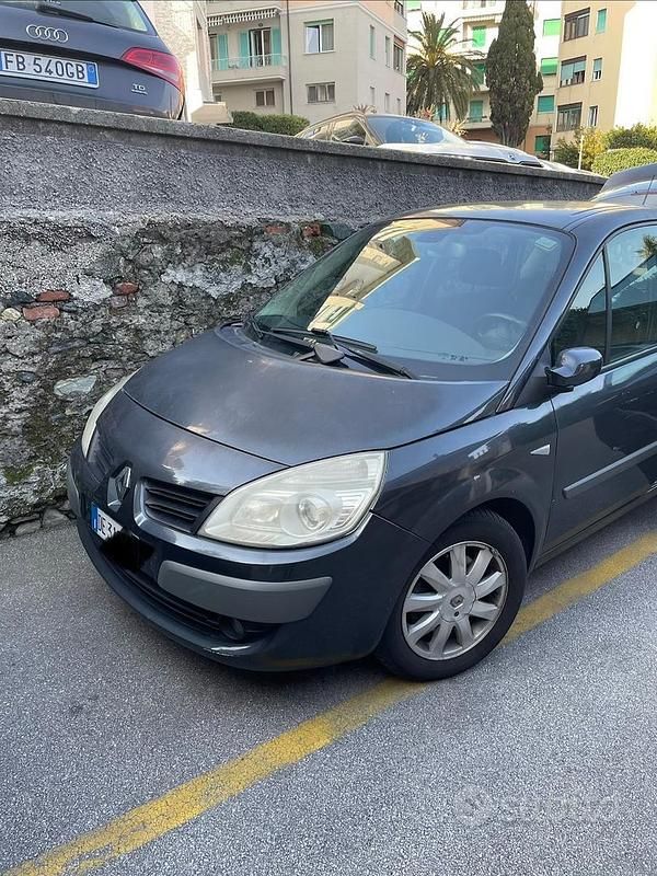 Usata Renault Scénic II 130 CV (95 kW) 2006 Monovolume