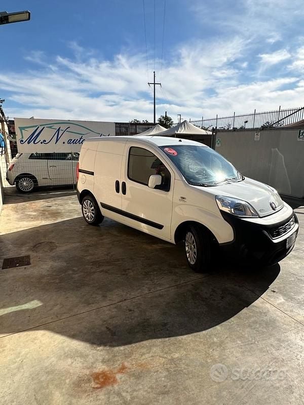 Usata Fiat Fiorino 77 CV (56 kW) 2018 Bianco Monovolume