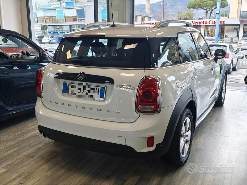 Second-hand Mini Cooper D Countryman Hype 150 CP (110 kW) 2017 Alb SUV
