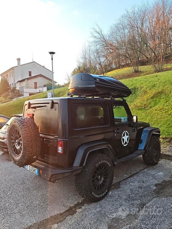 Usata Jeep Wrangler Sahara 200 CV (147 kW) 2013 SUV