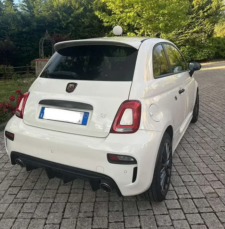 Usata Abarth 595 165 CV (121 kW) 2024 Utilitaria