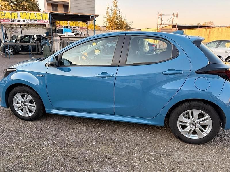 Usata Toyota Yaris Active 2020 Blu Utilitaria