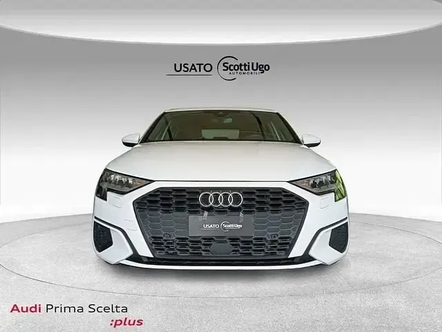 Usata Audi A3 Sportback e-tron Business 204 CV (150 kW) 2024 Bianco ibis Utilitaria