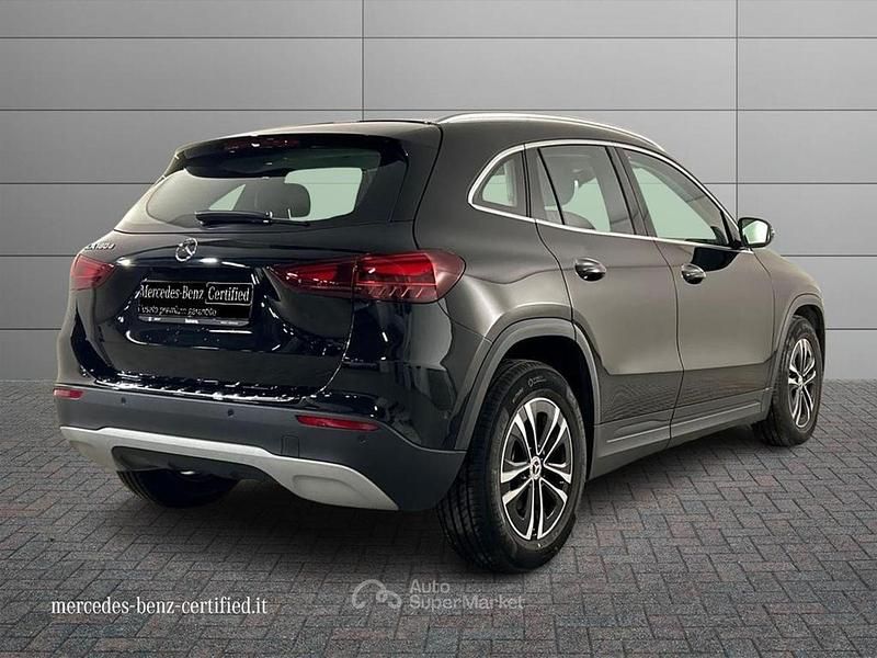 Usata Mercedes GLA180 Advanced 116 CV (85 kW) 2025 Nero SUV