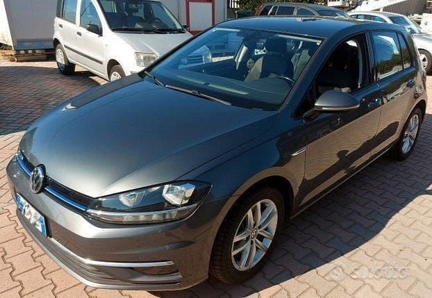 Usata VW Golf VII Executive 110 CV (80 kW) 2017 Grigio Berlina