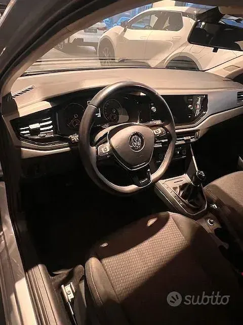 Usata VW Polo 2020 Grigio Utilitaria