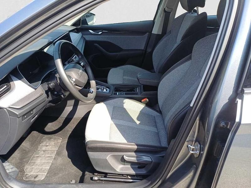 Usata Skoda Octavia Executive 150 CV (110 kW) 2025 Grigio Berlina