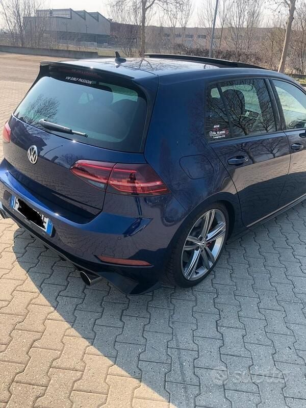 Usata VW Golf VII R-line 150 CV (110 kW) 2017 Blu/azzurro Berlina