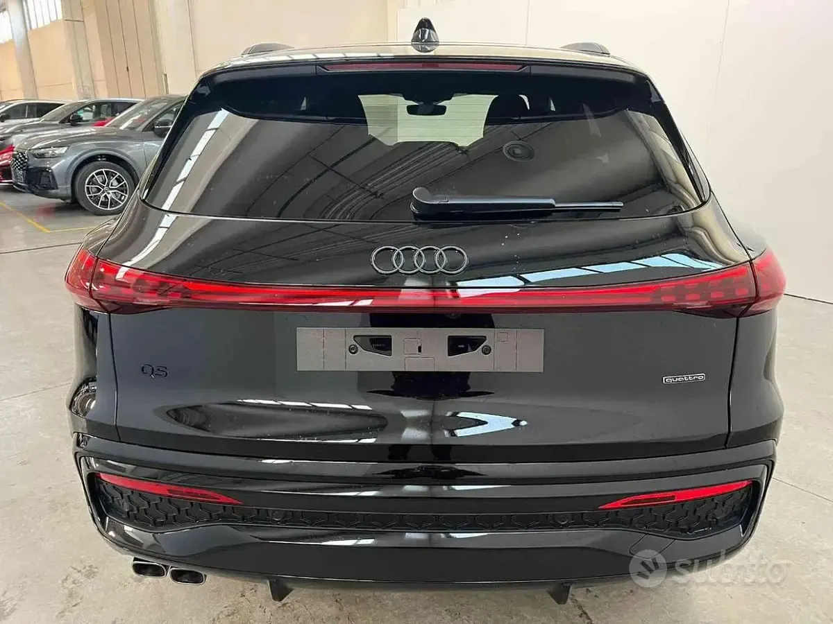 Nuova Audi Q5 S-Line 204 CV (150 kW) 2026 Nero SUV