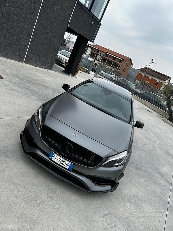 Usata Mercedes A200 Premium 136 CV (100 kW) 2017 Grigio Berlina