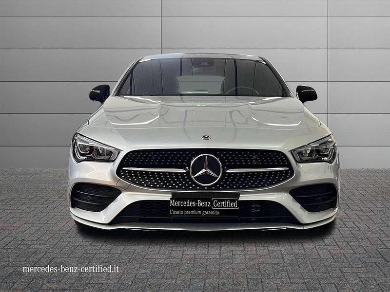 Usata Mercedes CLA200 Premium 150 CV (110 kW) 2022 Argento Station wagon