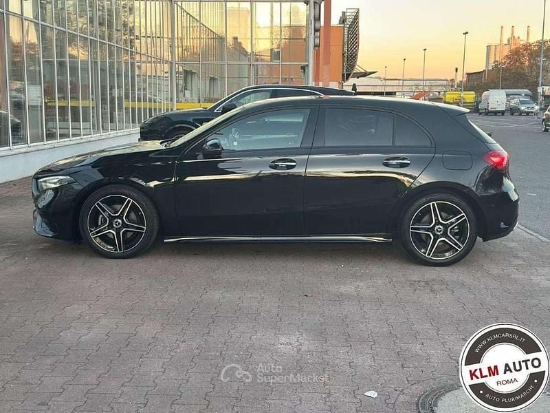 Begagnad Mercedes A200 Premium 163 HK (119 kW) 2024 Svart Sedan