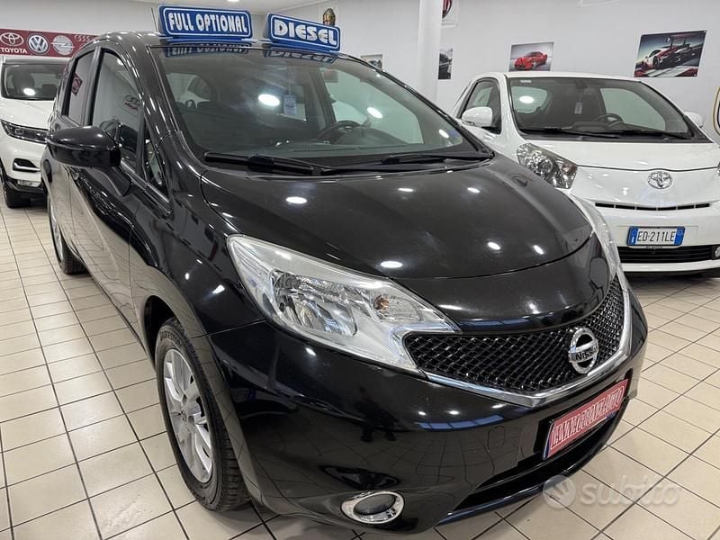 Usata Nissan Note Tekna 90 CV (66 kW) 2015 Nero Monovolume
