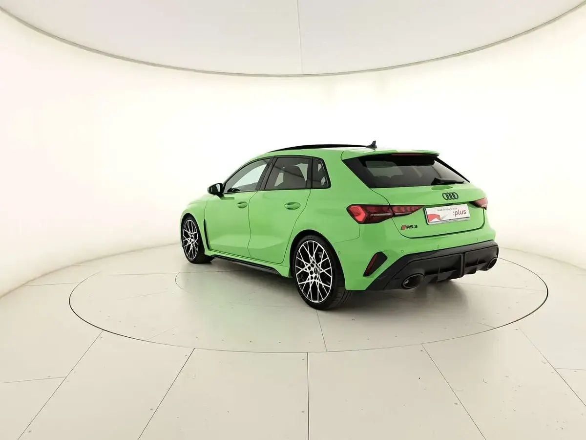 Usata Audi RS3 400 CV (294 kW) 2025 Verde kyalami Berlina