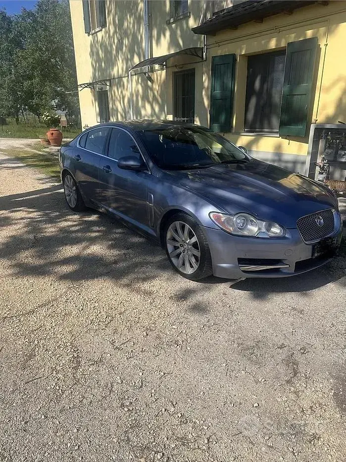 Usata Jaguar XF S 2010 Berlina