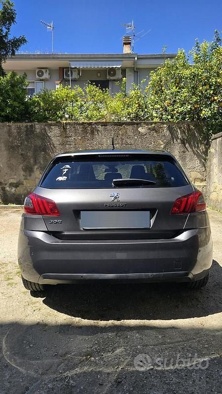Usata Peugeot 308 Allure 130 CV (95 kW) 2018 Berlina