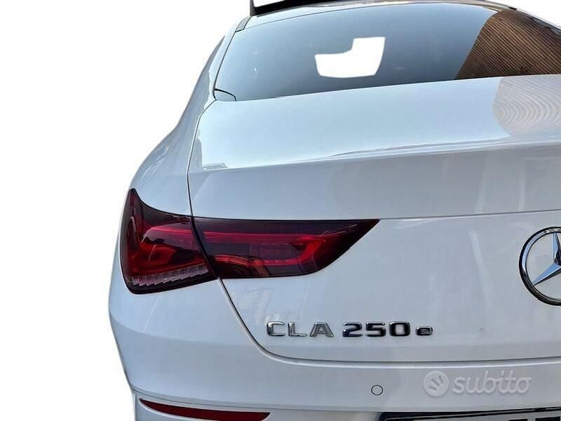 Usata Mercedes CLA250e AMG Line Premium 217 CV (159 kW) 2024 Bianco Berlina