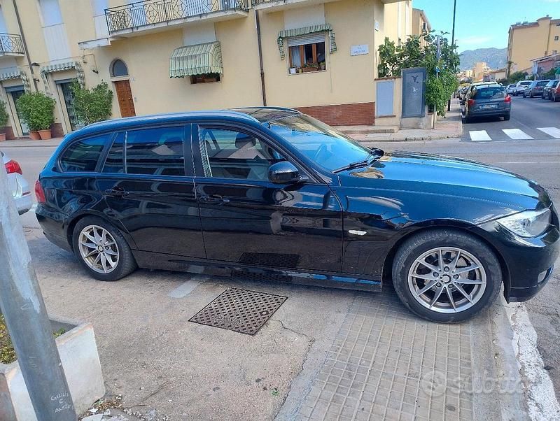 Nero Usata 2011 BMW 316 Station wagon | 2500 € (Super prezzo) - Immagine 1/4