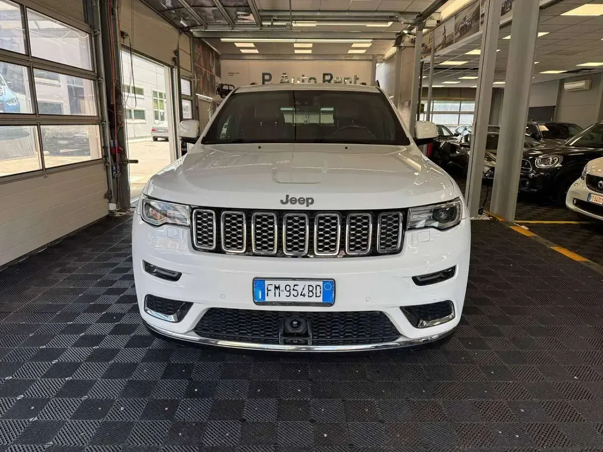Usata Jeep Grand Cherokee Summit 250 CV (183 kW) 2017 Bianco SUV