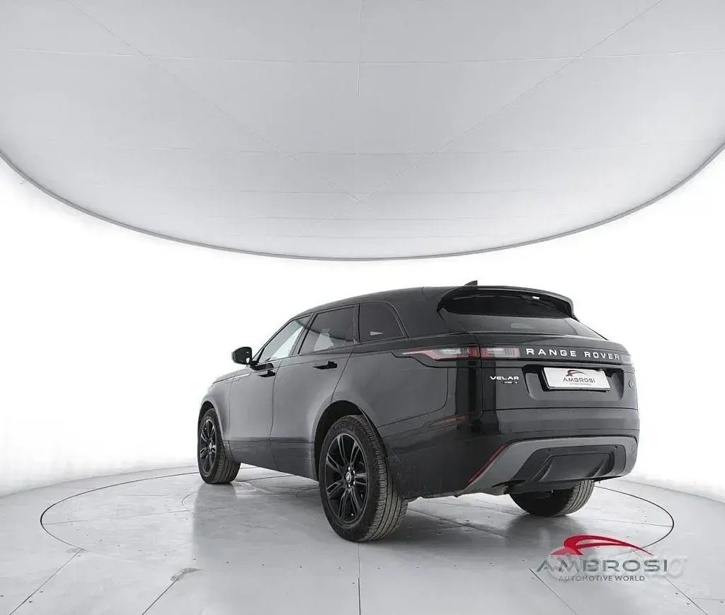 Używany Land Rover Range Rover Velar S 179 KM (131 kW) 2018 Czarny SUV