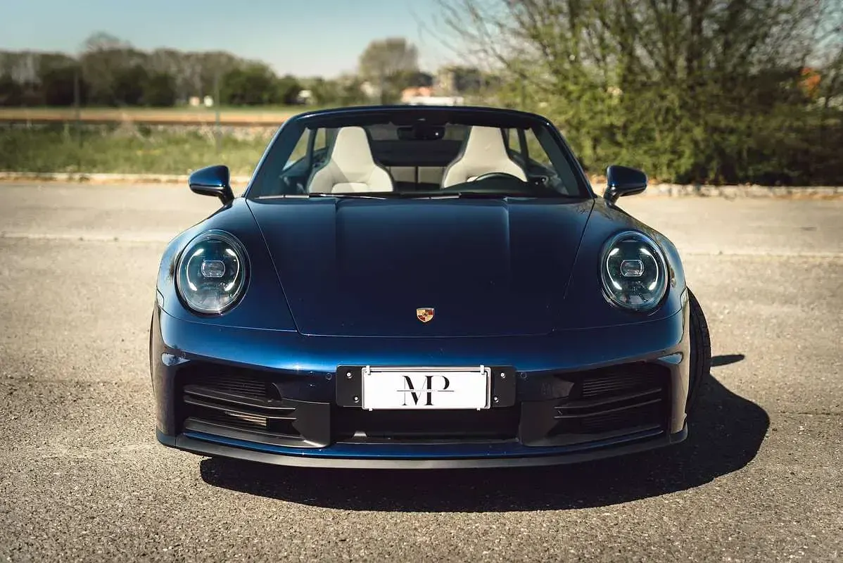 Usata Porsche 911 Carrera Cabriolet 394 CV (289 kW) 2024 Blu/azzurro Cabrio