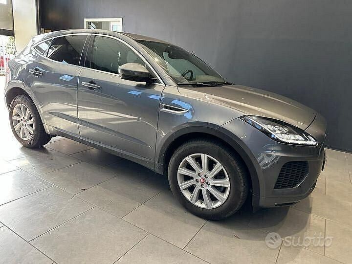Usata Jaguar E-Pace R-Dynamic 150 CV (110 kW) 2019 Grigio SUV