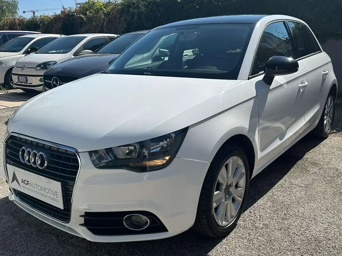 Usata Audi A1 Sportback Ambition 86 CV (63 kW) 2013 Bianco Utilitaria