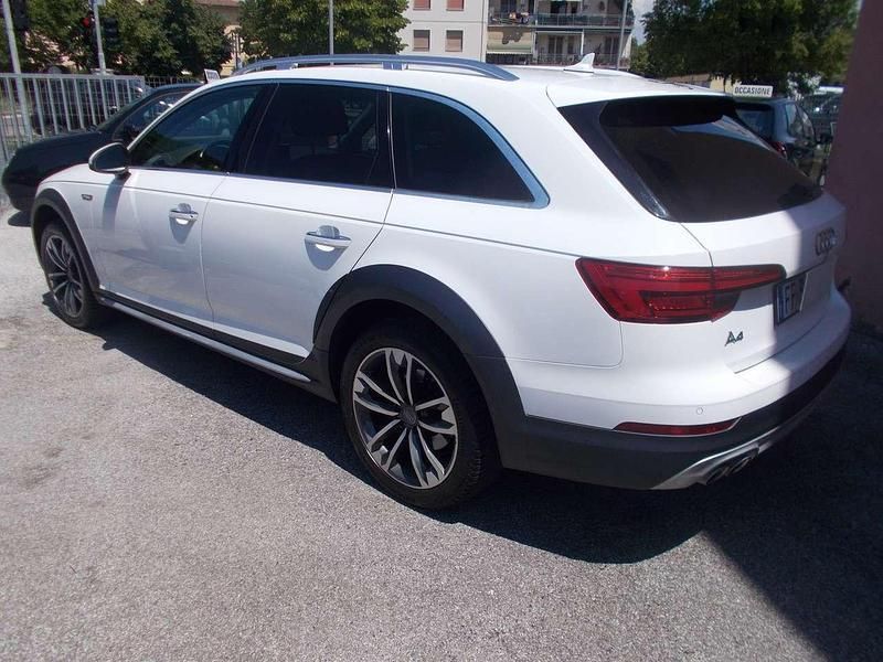 Usata Audi A4 Allroad Business 190 CV (139 kW) 2016 Bianco Station wagon