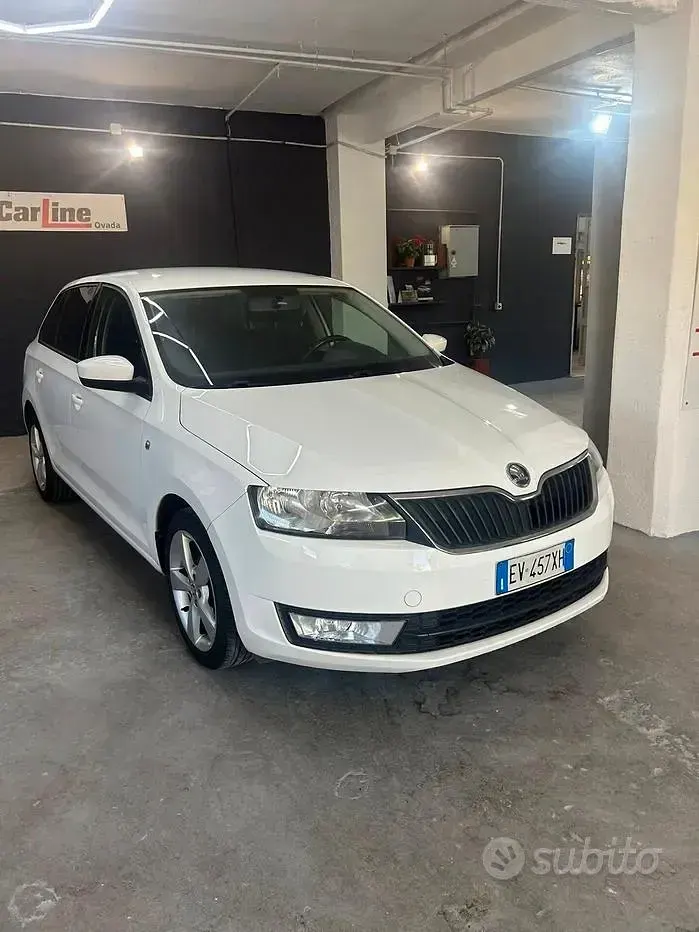 Usata Skoda Rapid Ambition 86 CV (63 kW) 2014 Bianco Utilitaria