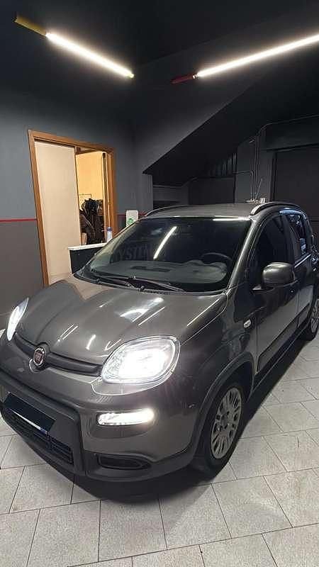 Usata Fiat Panda Cross Cross 69 CV (50 kW) 2022 Utilitaria