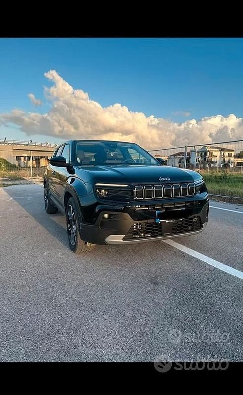 Usata Jeep Avenger Summit 100 CV (73 kW) 2023 Nero SUV