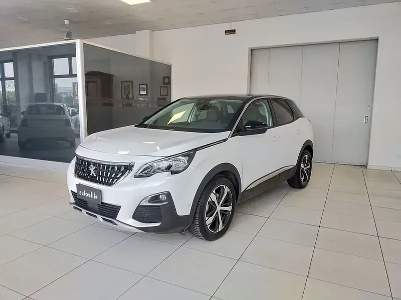 Usata Peugeot 3008 Allure 131 CV (96 kW) 2018 Bianco SUV