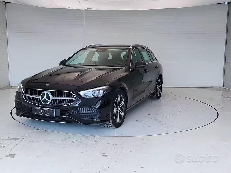 Usata Mercedes C200 Advanced 163 CV (119 kW) 2025 Nero Station wagon